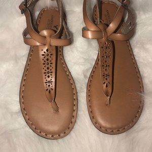 American Eagle Sandals